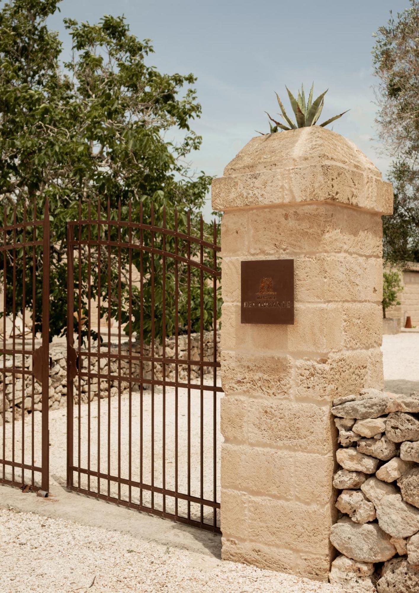 Masseria Del Gigante Carpignano Salentino Bagian luar foto